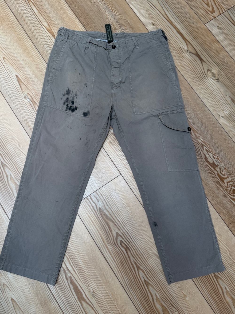 Burberry Men's Cargo Pants in Khaki